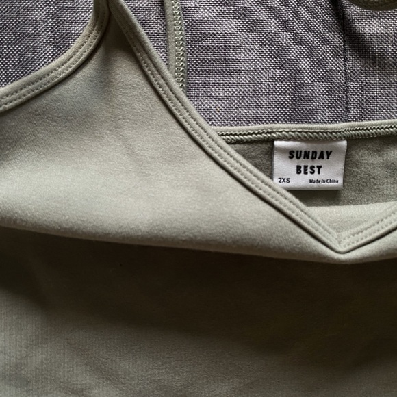 Aritzia Crop Top - Picture 7 of 8